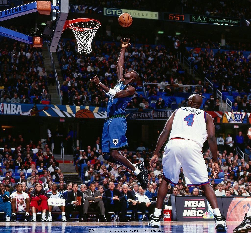 与低位策应 与低位策应