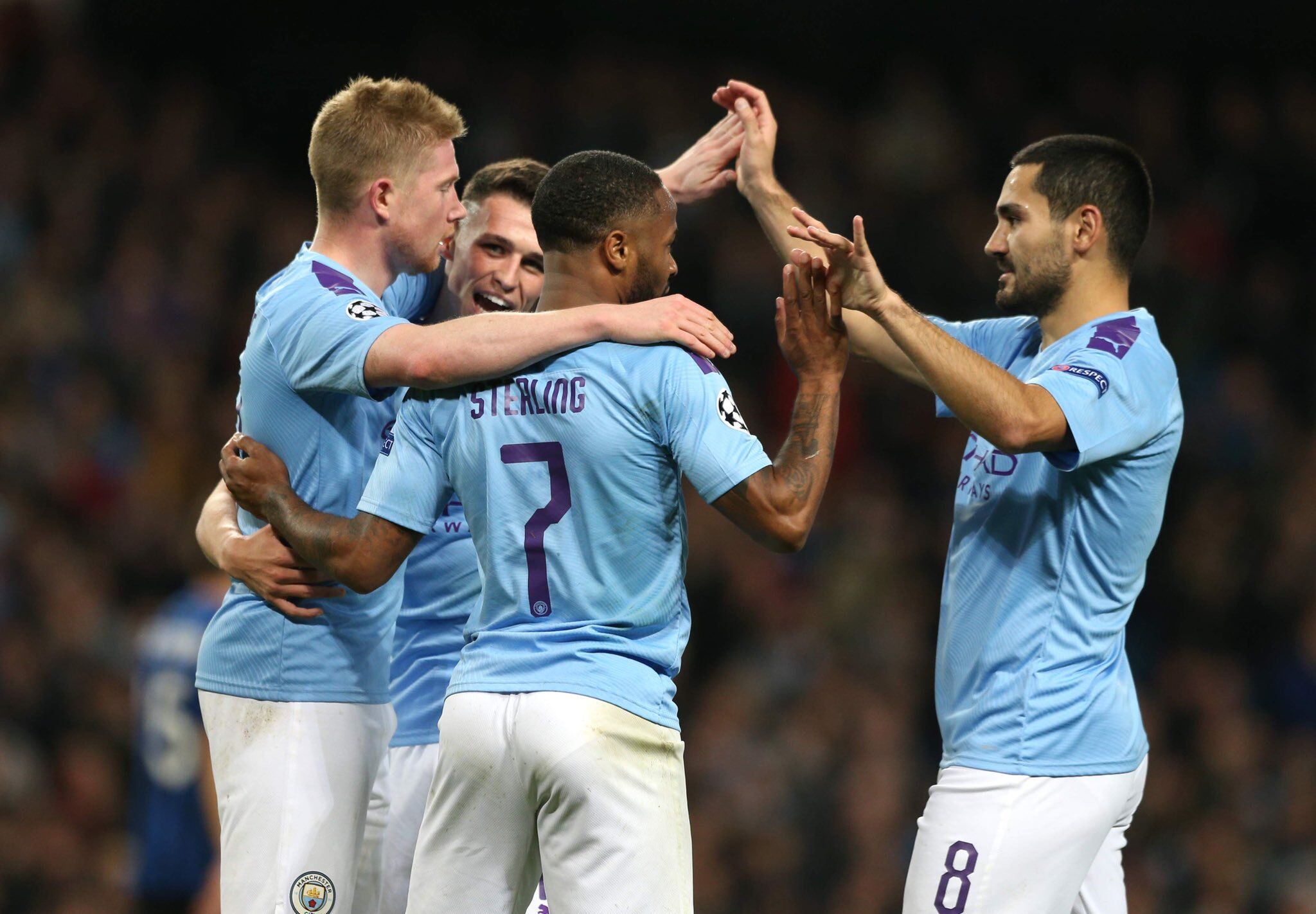 边路推进与 边路推进与